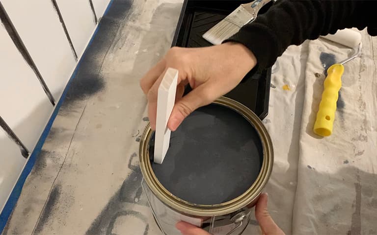 Laundry wall stirring paint